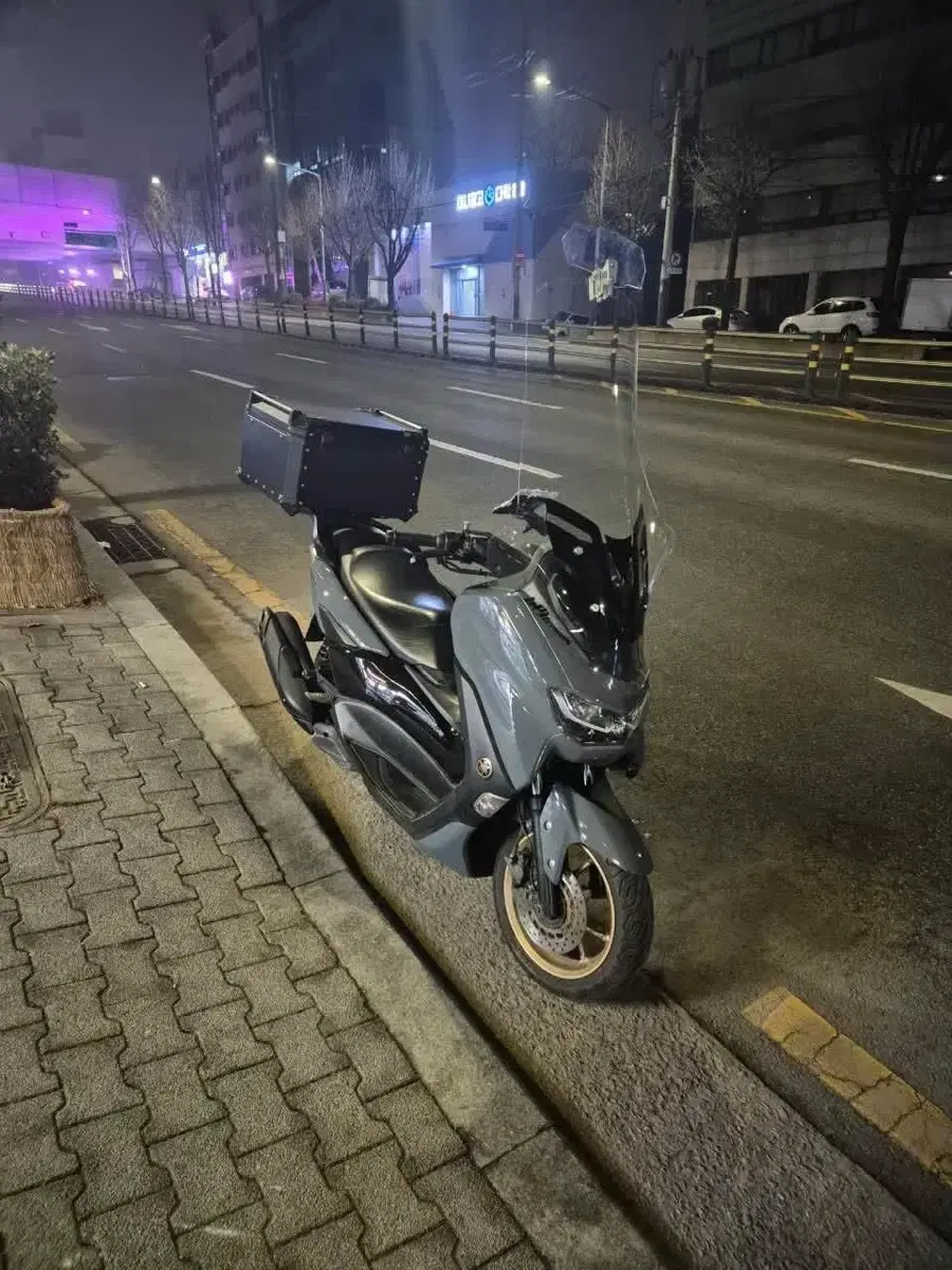 nmax125 22년식 pcx sym porza xmax